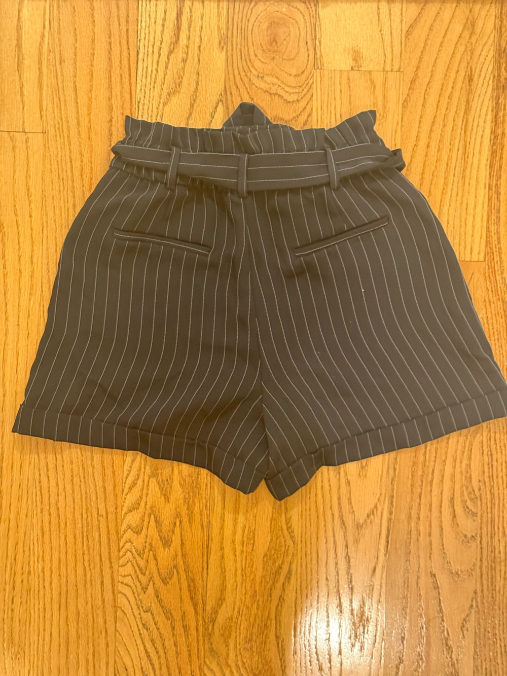 Zara Navy Pinstripe High-Waist Paperbag Shorts with Tie - Picture 3 of 4